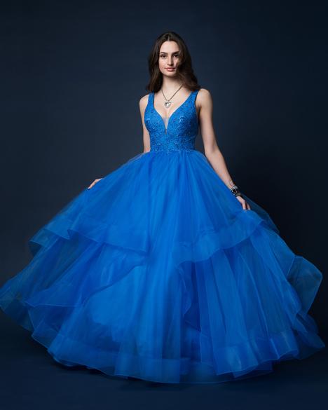 Brand new ethereal ruffled gown with detachable train for only P2,999.... |  TikTok