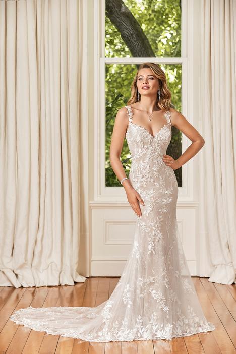 Ariella (#Y21978) gown from the 2019 Sophia Tolli collection, as seen on dressfinder.ca