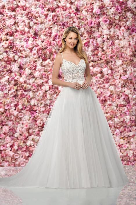  #219141 gown from the 2019 Enchanting by Mon Cheri collection, as seen on dressfinder.ca