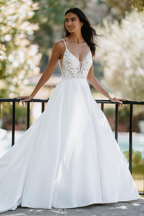  #3511 gown from the 2022 Allure Romance collection, as seen on dressfinder.ca