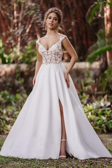  #9954 gown from the 2022 Allure Bridals collection, as seen on dressfinder.ca
