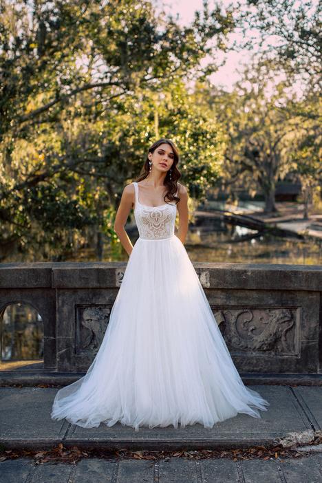  #F261 gown from the 2022 Wilderly Bride collection, as seen on dressfinder.ca