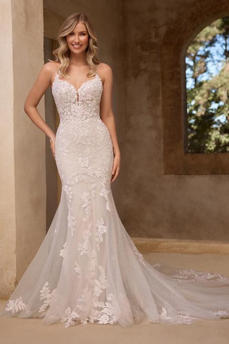  #Y3144 gown from the 2024 Sophia Tolli collection, as seen on dressfinder.ca