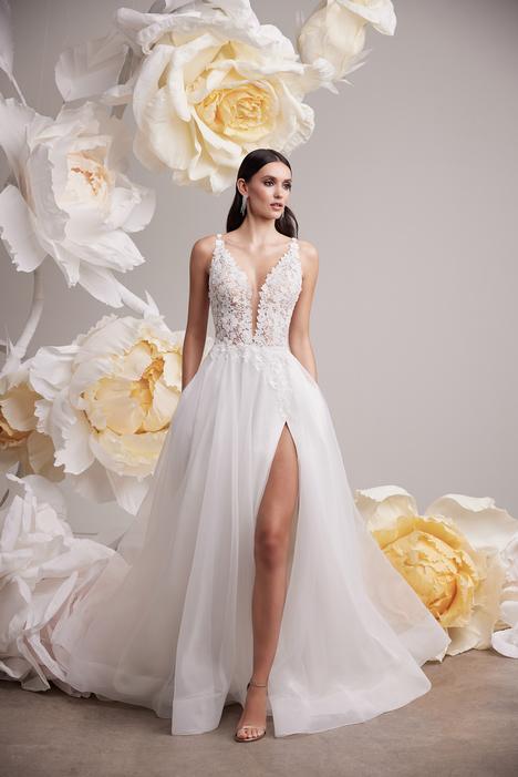  #M2453 gown from the 2023 Mikaella collection, as seen on dressfinder.ca
