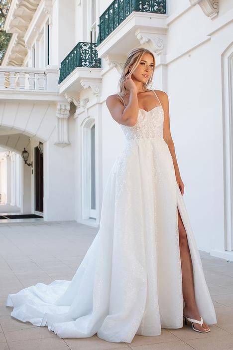  #D3812 gown from the 2024 Essense of Australia collection, as seen on dressfinder.ca