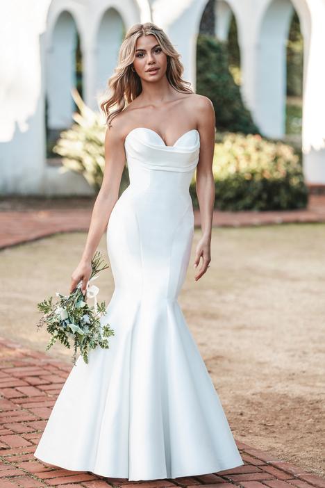  #R3756 gown from the 2024 Allure Romance collection, as seen on dressfinder.ca