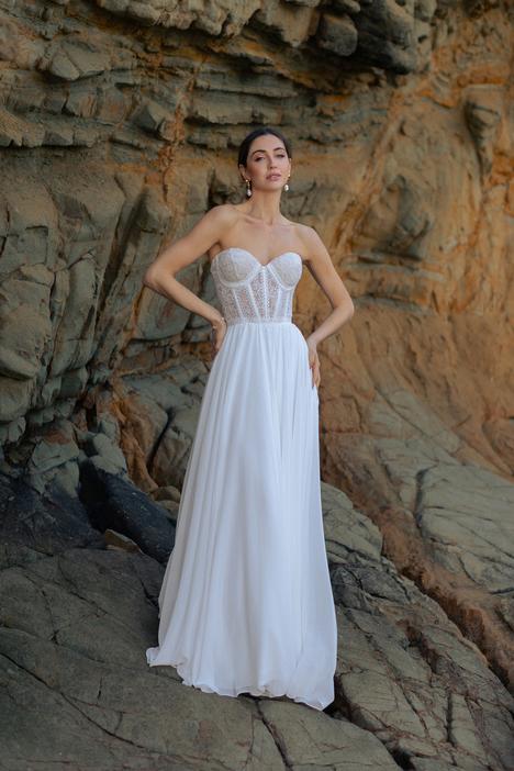Poppy (#F343) gown from the 2024 Wilderly Bride collection, as seen on dressfinder.ca