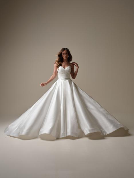 Aubrielle gown from the 2025 Maggie Sottero collection, as seen on dressfinder.ca