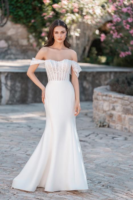  #A1300 gown from the 2025 Allure Bridals collection, as seen on dressfinder.ca