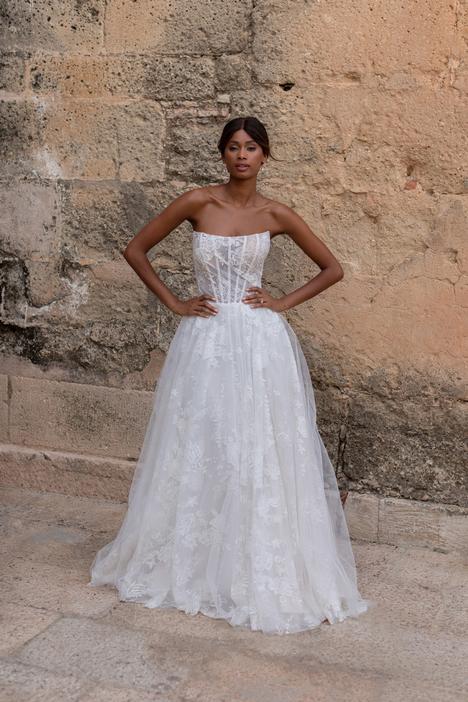 Hedy (#F372) gown from the 2025 Wilderly Bride collection, as seen on dressfinder.ca