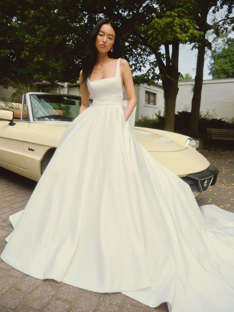 Cynthia gown from the 2025 Alyne collection, as seen on dressfinder.ca