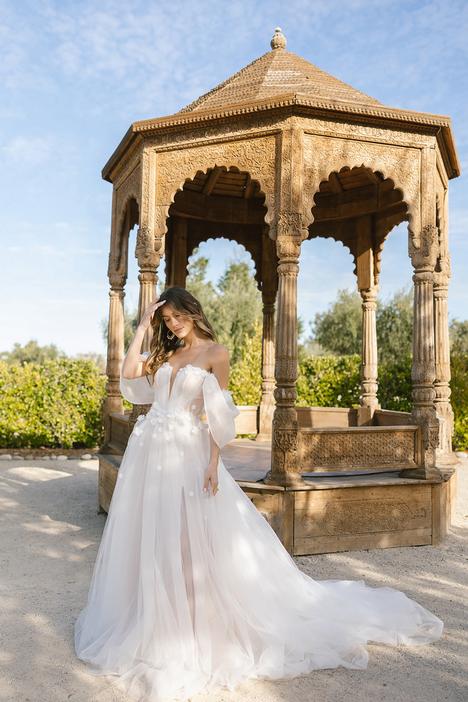  #D4065 gown from the 2024 Essense of Australia collection, as seen on dressfinder.ca