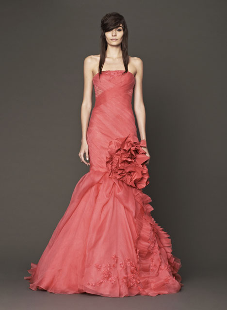 Noelle Wedding Dress By Vera Wang The Dressfinder Canada