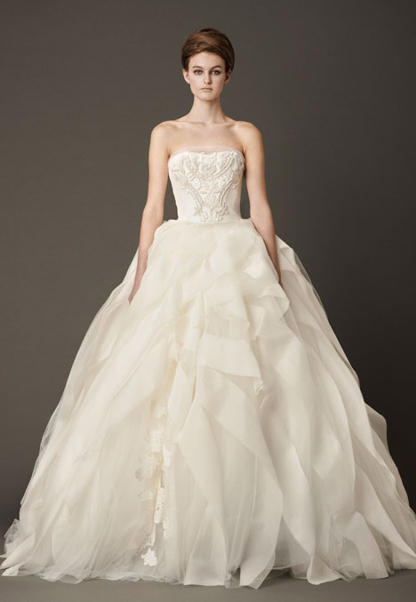 Liesel Wedding Dress by Vera Wang | The Dressfinder (Canada)