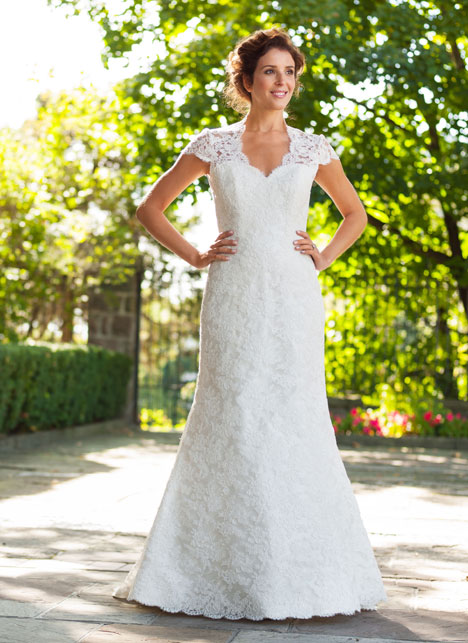 Meryl Wedding Dress By Lea Ann Belter The Dressfinder Canada