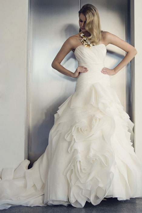 Sigalit Wedding Dress By Henry Roth The Dressfinder Canada