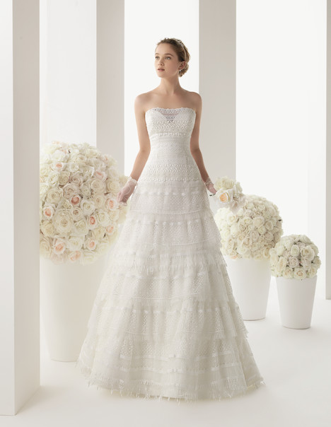 Montreal Wedding Dress By Rosa Clara The Dressfinder Canada