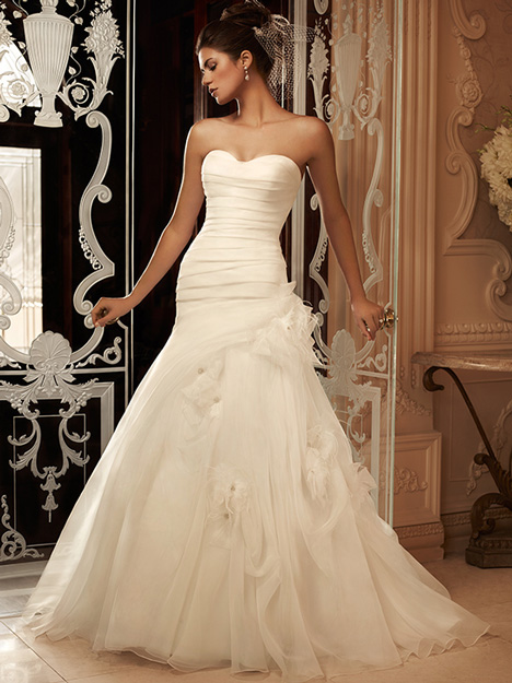 casablanca fit and flare wedding dress Wedding Gown Fit & Flare MELROSE CASABLANCA 2568 – Moloty Bridal Atelier &  Tailor