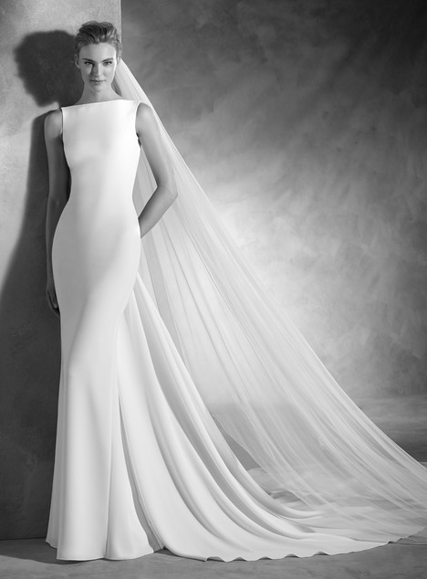 pronovias atelier