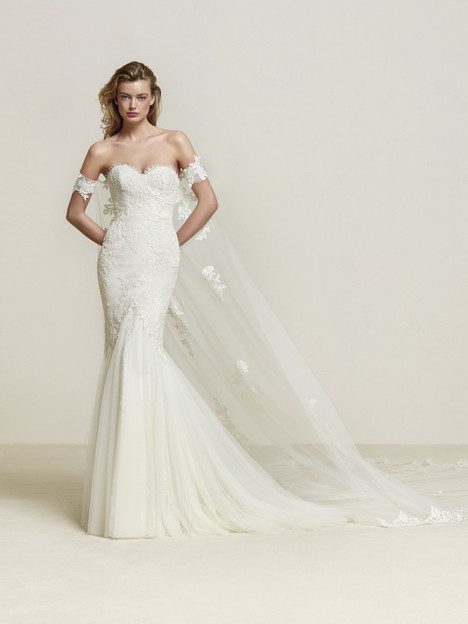 Pronovias La Gara Wedding Dress
