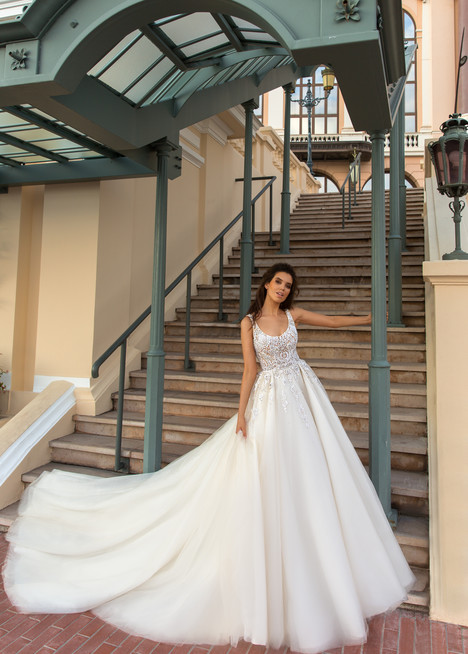 Carven Wedding Dress By Crystal Design The Dressfinder Canada