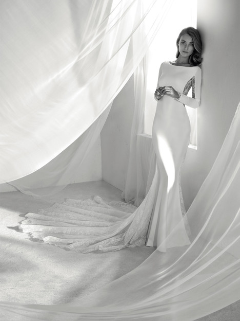 Ricia Wedding Dress by Pronovias Atelier | The (the US & Canada)