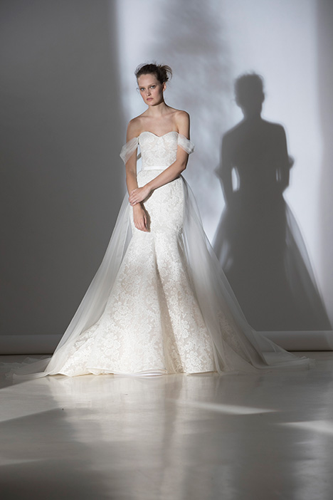 Luscious 3825 Wedding Dress By Rivini The Dressfinder Canada