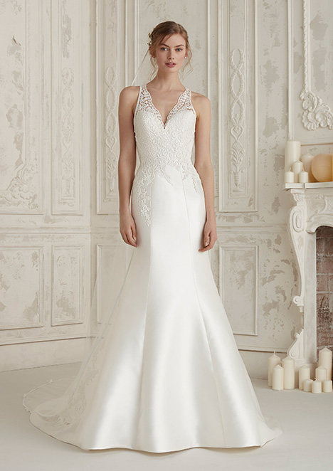 Elian Wedding Dress By Pronovias The Dressfinder Canada