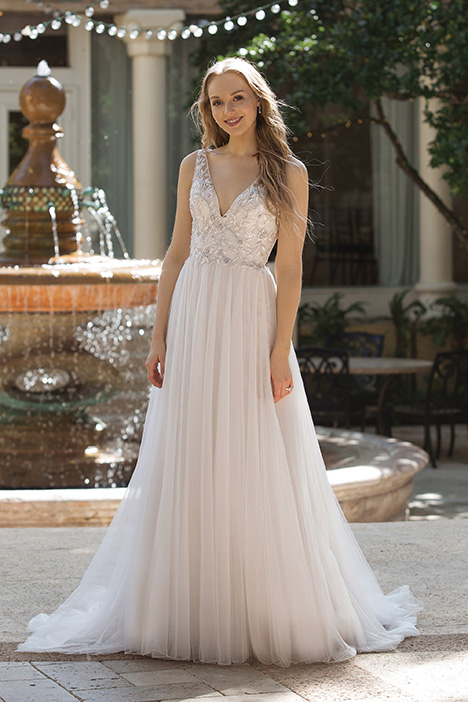 44105 Lavender Blush Wedding Dress By Sincerity The
