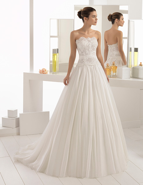 BETH Wedding Dress by Aire Barcelona 