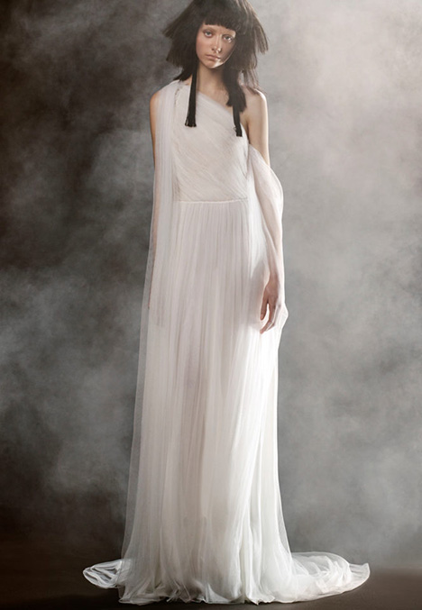 19 Sabine Wedding Dress By Vera Wang The Dressfinder Canada