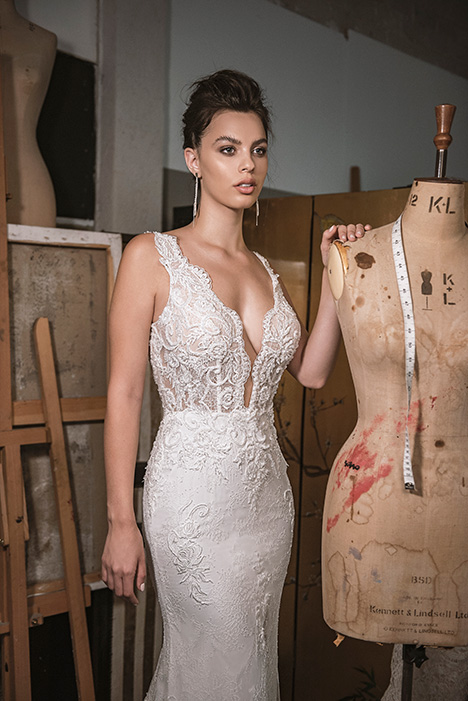 La20 12 Gina Wedding Dress By Lavish By Persy The Dressfinder