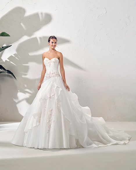 FORMA (3N141) Wedding Dress by Adriana Alier | The (Canada)
