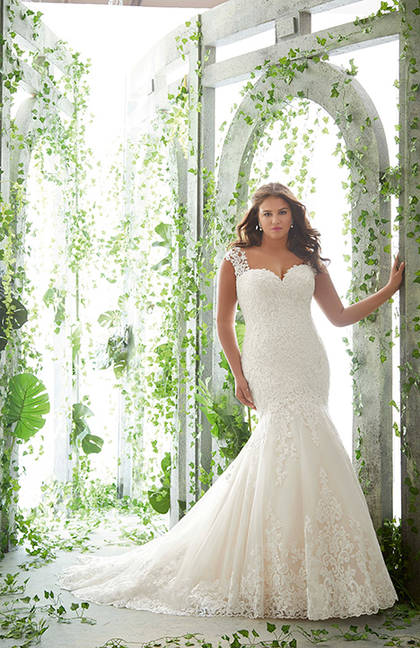 Phylicia (#3255) gown from the 2019 Morilee Julietta collection, as seen on dressfinder.ca